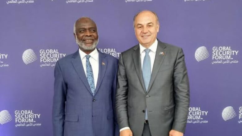 Hoxhaj në Doha takon ministrin e Financave të Sudanit, e falënderon për njohjen e Kosovës