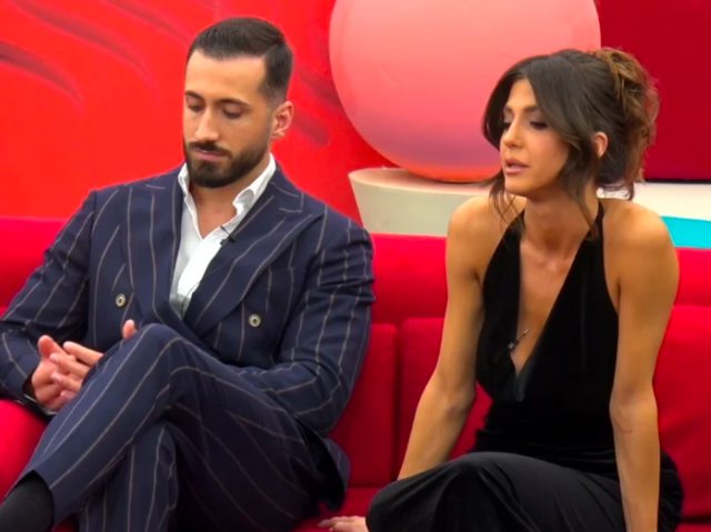 Loredana u shfaq pa unazë, Jozi vjen me një mesazh të fortë